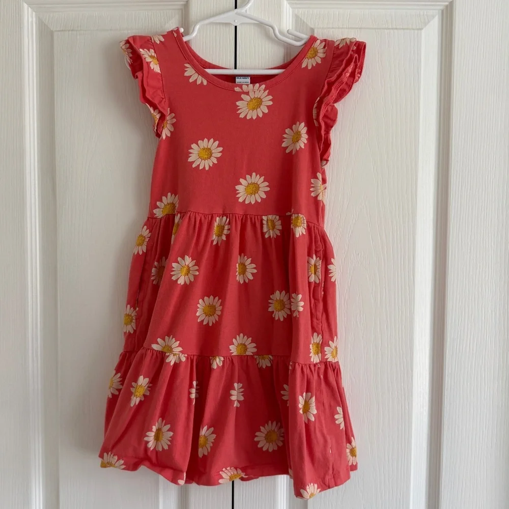 Old Navy Daisy Flutter Sleeve Dress